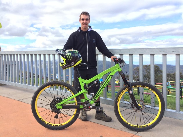 Sam runs a relatively stock 160mm travel Nukeproof Mega AM. With plans to compete in some EWS events he may pick up on a few bike setup tricks along the way but he openly admits being pretty new to this side of the sport.
&ldquo;The stock bike just works and it&rsquo;s all I know at this point.&rdquo; As
pictured Sam&rsquo;s bike weighed in at 14.3kg&mdash;a good kilo or so
more than the bikes ridden by enduro specialists like Graves
and Clementz.